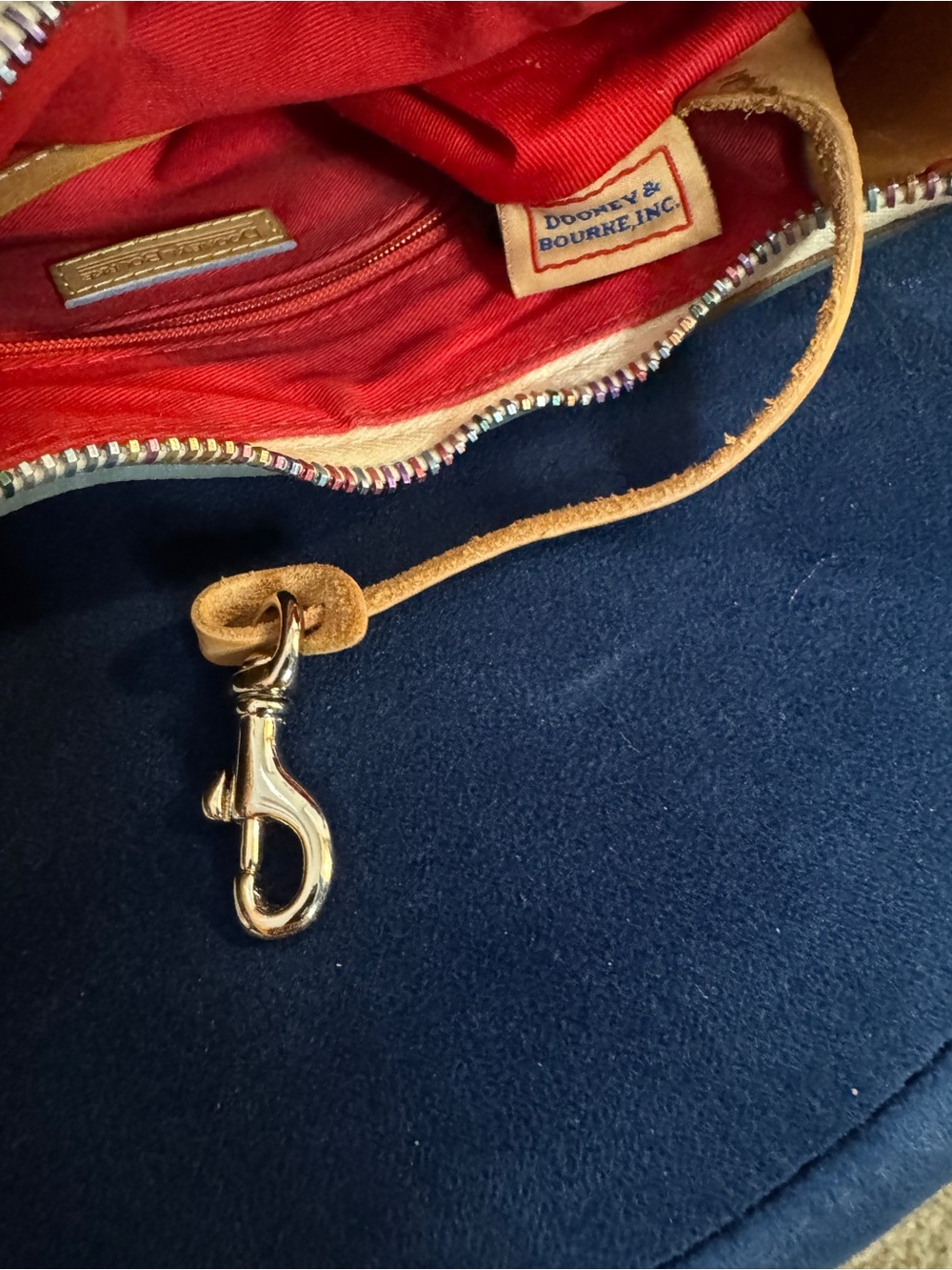 Dooney & Bourke Bumblebee Print Shoulder Bag Y2K Leather trim - Picture 11 of 15